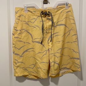 FREE ASSEMBLY Yellow Beach Shorts Size 30